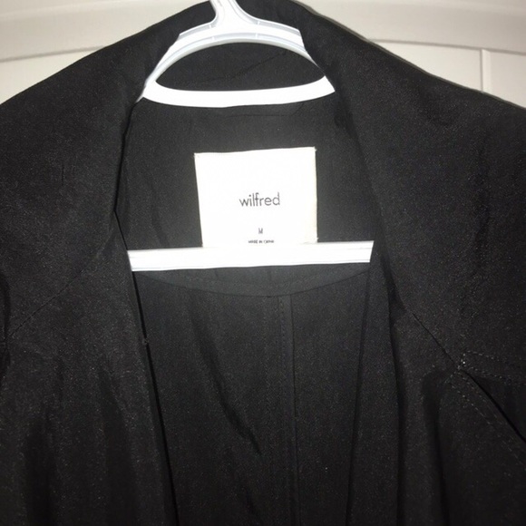 NEW Aritzia Black trench coat - Picture 3 of 3